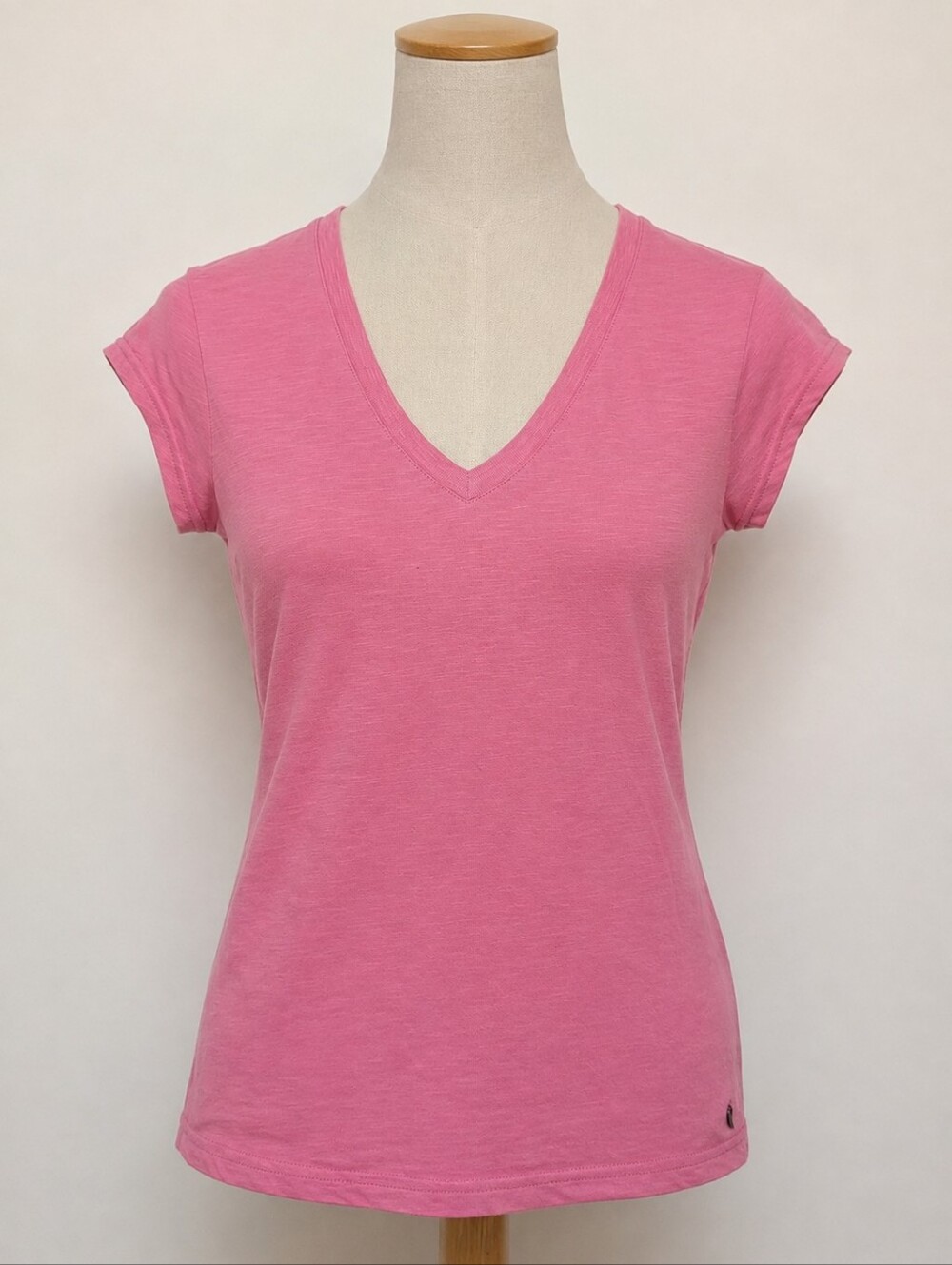 Coster Copenhagen Pink V-Neck Short Sleeve T-Shirt Size Medium
